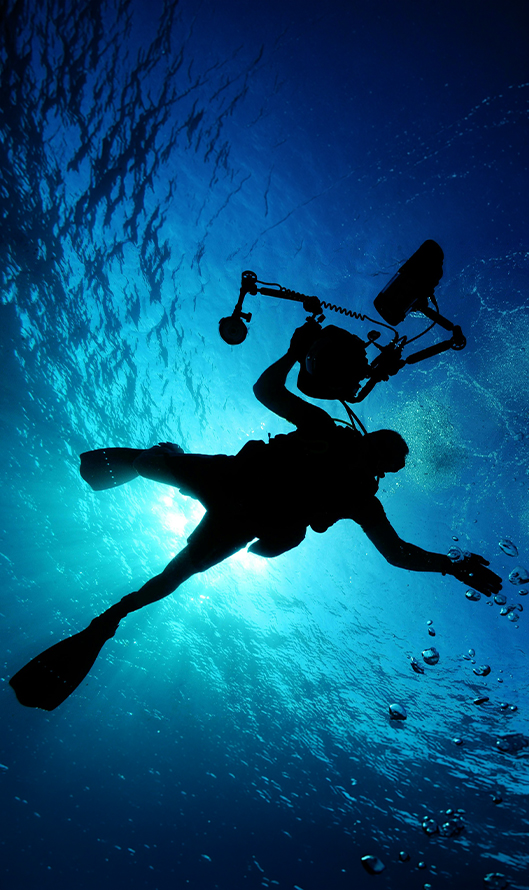 Bouteille de plongée Smaco S400 : 15 à 20 minutes d'autonomie pour plans sous-marins. Rechargeable par bloc tampon.