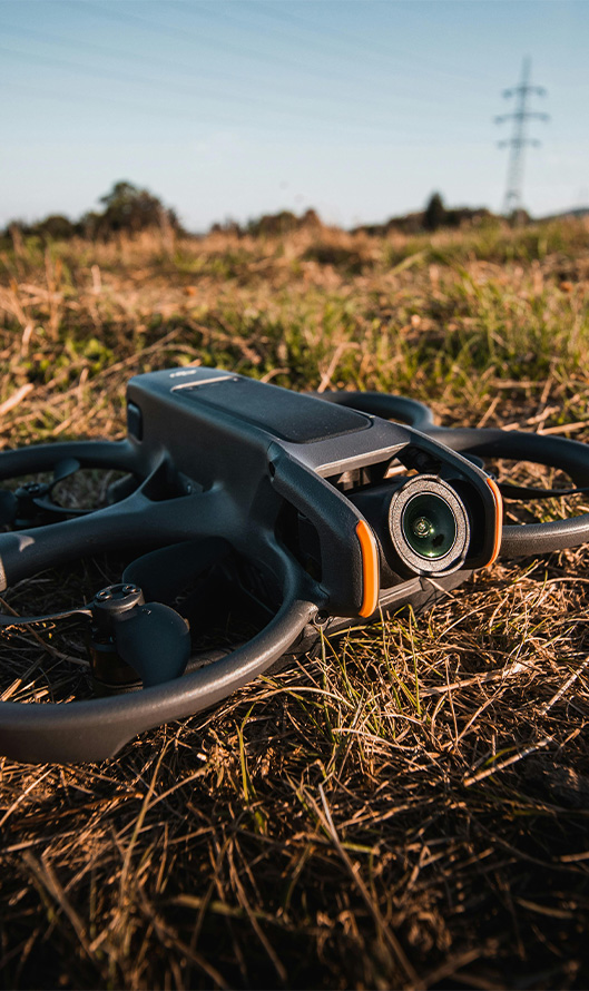 DJI Avata 2 : Drone FPV cinéma LOG 10bits pour plans à effets dynamiques films TV et séries TV