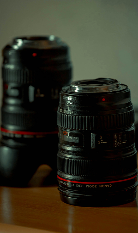 Gamme d'objectifs cinéma en location : Sigma Art, DJI, 7 Artisans et Laowa. Optiques fixes et zooms avec filtres ND/Pola inclus.