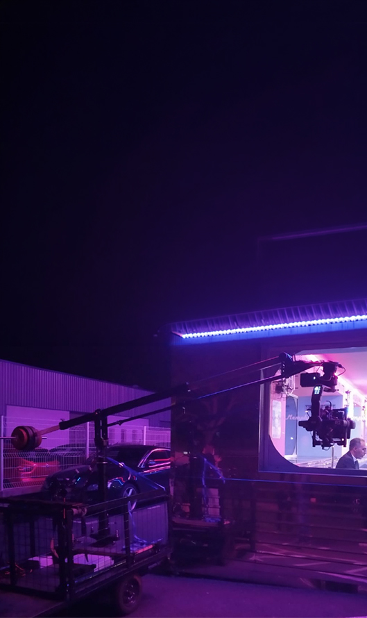 Plateau électrique Traveler pour travelling cinéma (emport 1000kg) modulable pour grue, bazooka, steadycam et son.