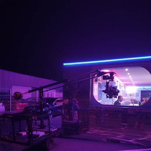 Plateau électrique Traveler pour travelling cinéma (emport 1000kg) modulable pour grue, bazooka, steadycam et son.